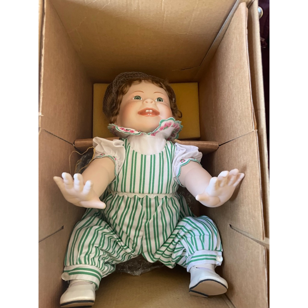 Girls Ashton-Drake Galleries Kirsten Doll